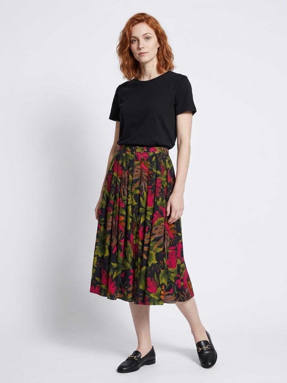 Vintage 1990s maxi skirt, Maggie McNaughton, floral print pleated design